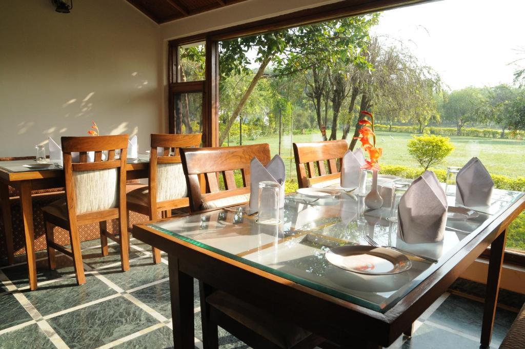 Naturoville Ayurvedic And Yoga Retreat Hotel Rishikesh Exterior photo