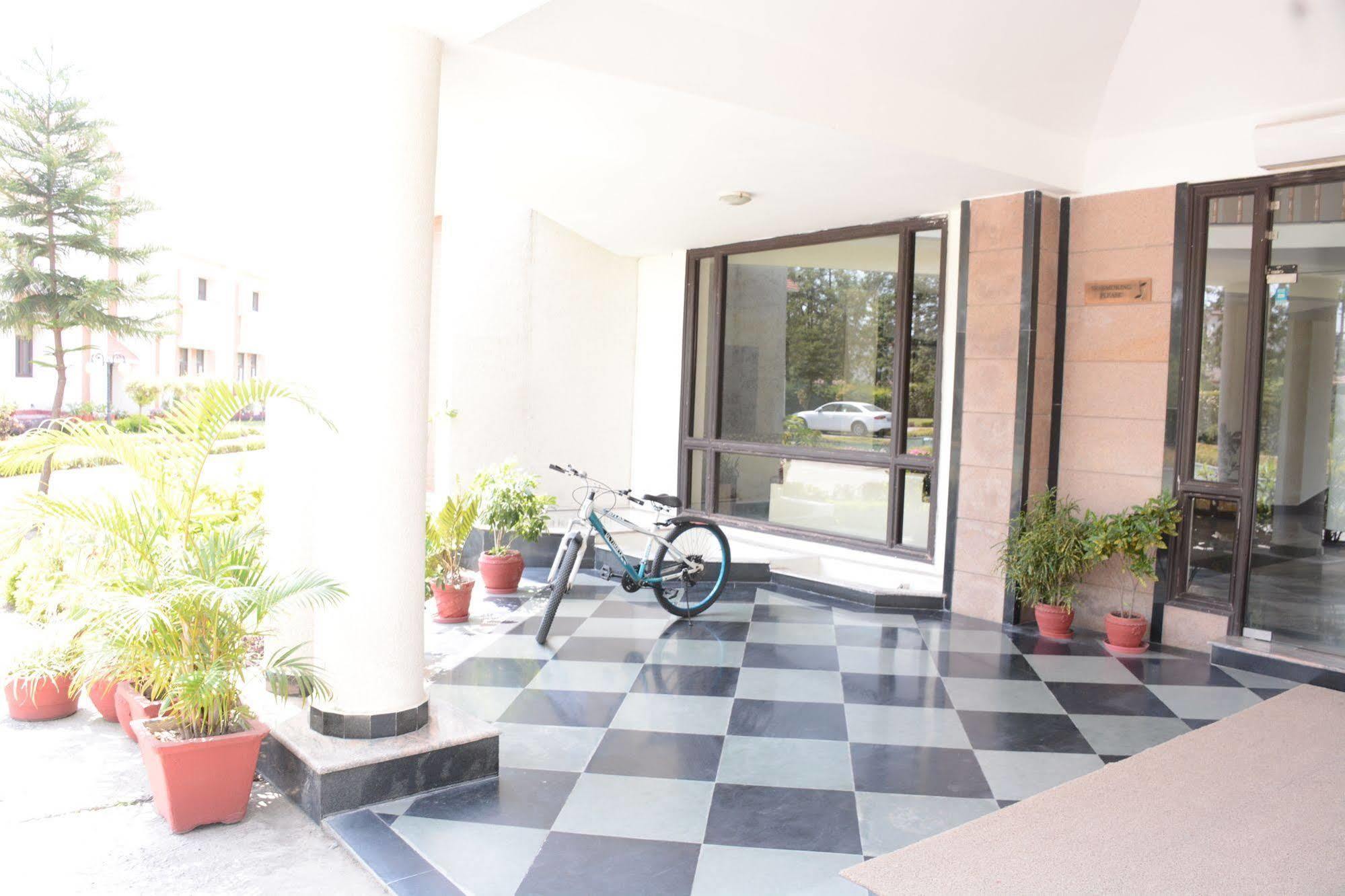 Naturoville Ayurvedic And Yoga Retreat Hotel Rishikesh Exterior photo