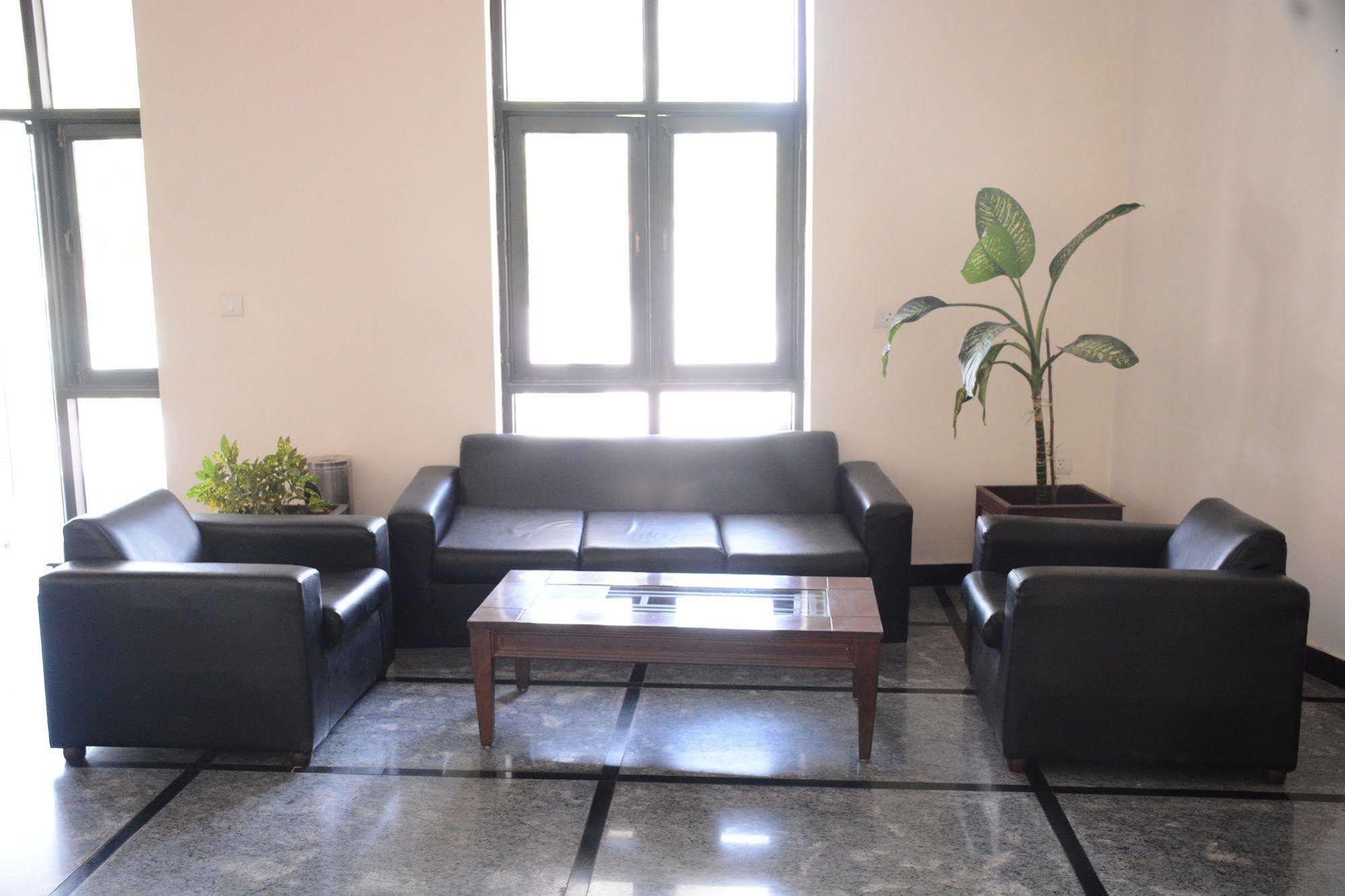 Naturoville Ayurvedic And Yoga Retreat Hotel Rishikesh Exterior photo