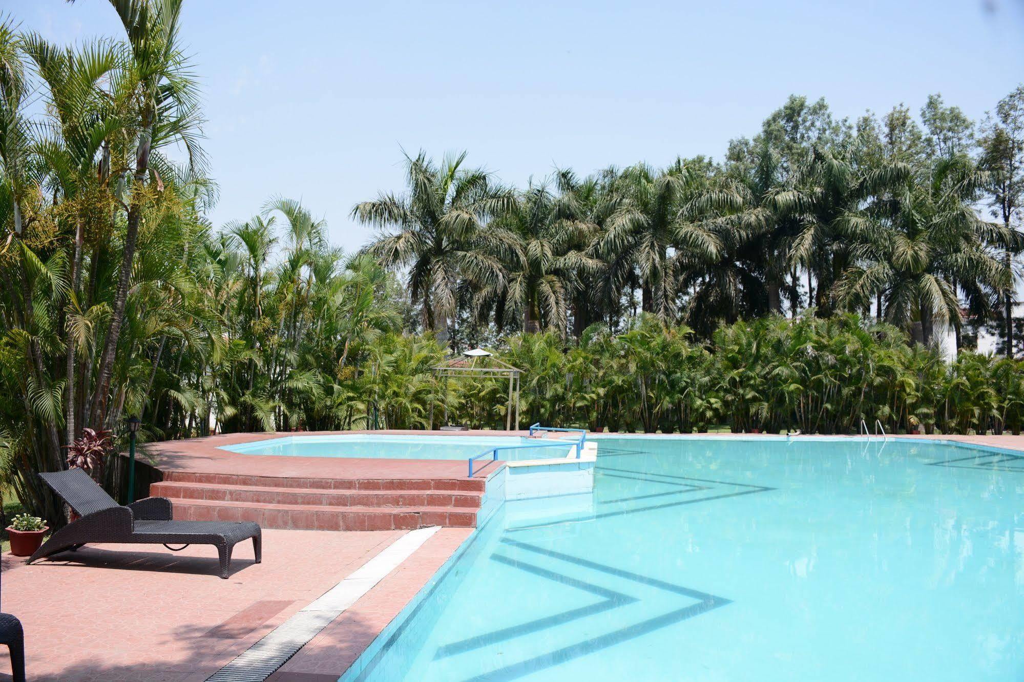 Naturoville Ayurvedic And Yoga Retreat Hotel Rishikesh Exterior photo