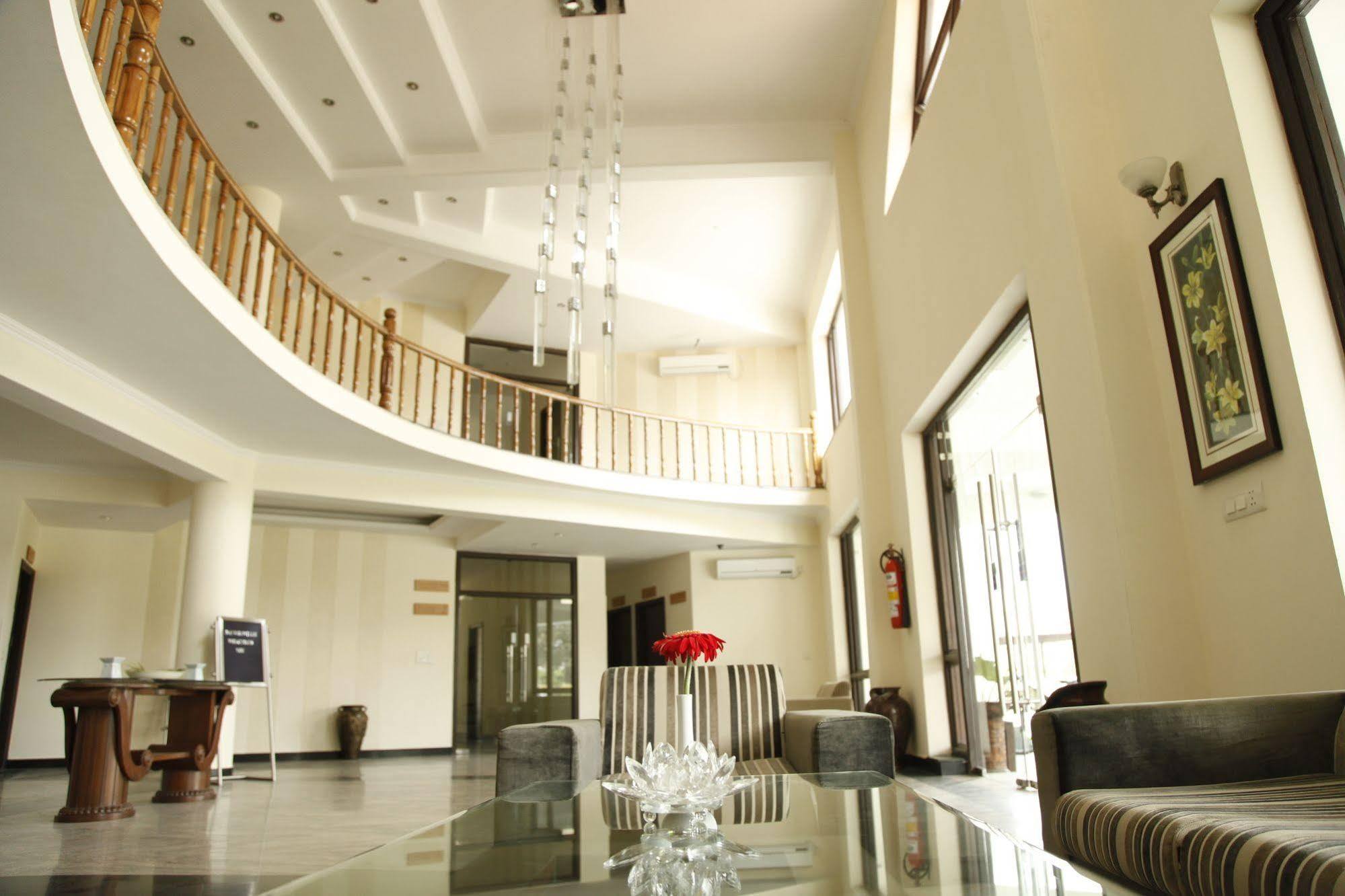 Naturoville Ayurvedic And Yoga Retreat Hotel Rishikesh Exterior photo