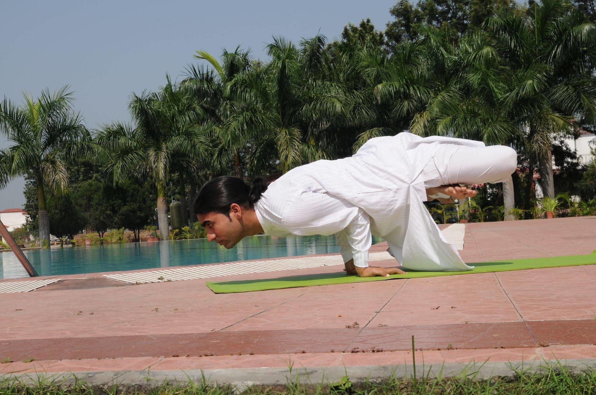 Naturoville Ayurvedic And Yoga Retreat Hotel Rishikesh Exterior photo